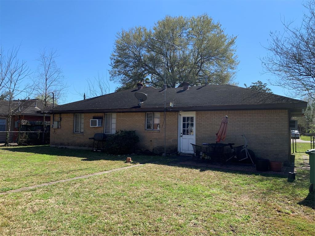 117 E Spreading Oak Drive Houston Tx 77076 Har Com