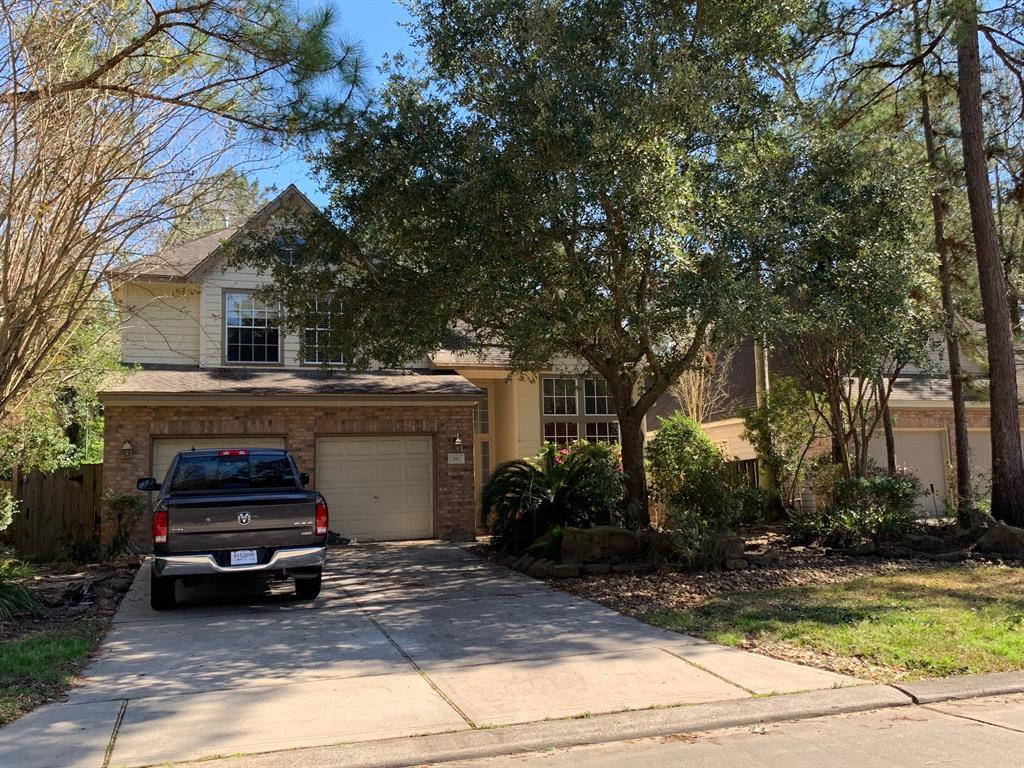 86 E Lakeridge Drive The Woodlands, Texas Beautiful and spacious 3-Bedroom, Study and 2 1/2 bathrooms 2-story home with a swimming pool! This Quiet, romantic balcony looking east over the swimming pool to catch the morning, sunrise through the pine trees as you sip your coffee and catch up on the news of the previous day! Ultra-fast heating spa and large water fountain make the backyard great for kids and entertaining or quiet retreat! Fantastic access to I-45 or The Grand Parkway! This home includes a refrigerator, washer, and dryer! Wonderful community and swimming pool services are included in your rental rate! Just relax and enjoy!