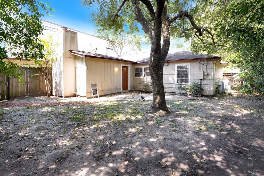 4619 1 Mimosa Drive, Bellaire, Texas 77401, 4 Bedrooms Bedrooms, 6 Rooms Rooms,2 BathroomsBathrooms,Single-family,For Sale,Mimosa,40895922