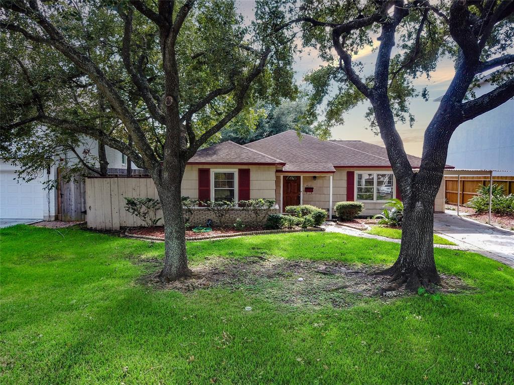 4619 1 Mimosa Drive, Bellaire, Texas 77401, 4 Bedrooms Bedrooms, 6 Rooms Rooms,2 BathroomsBathrooms,Single-family,For Sale,Mimosa,40895922