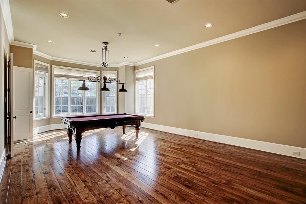 5451 Longmont Drive Houston Tx 77056 Har Com