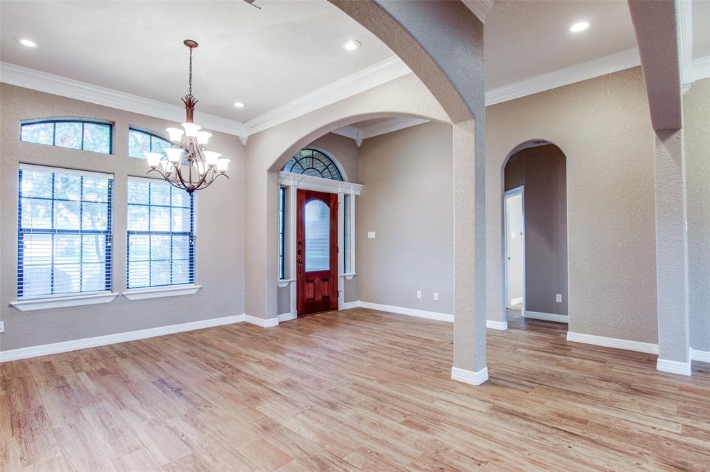 805 Heritage Oaks Drive, Angleton, TX 77515