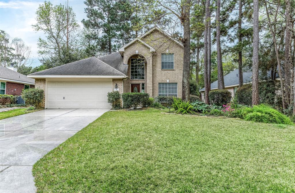 6 Tallow Hill Place The Woodlands, Texas Gorgeous 2-strory home with 4/2.5/2 is close to Award Winning Buckalew Elementary, but Bus stop just at the corner of the street. Great neighborhood, park with playground! Fresh painted recently! NO CARPET IN THE WHOLE HOUSE! Updated kitchen with granite countertops, new backsplash and steel appliances. Sunny breakfast room. Spacious master suite in the first floor with separated shower and tub, walk in closet. Three more bedrooms and game room upstairs. Extended concrete slab back patio in the backyard for your entertainment.