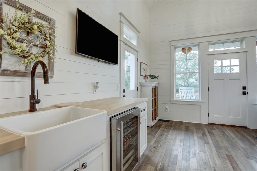 MLS Search Round Top Real Estate