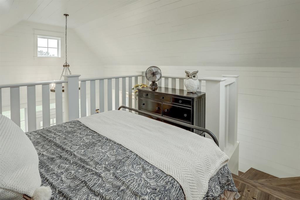 MLS Search Round Top Real Estate