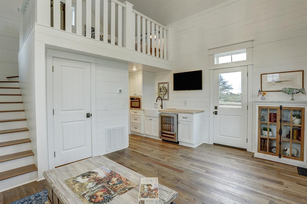 MLS Search Round Top Real Estate