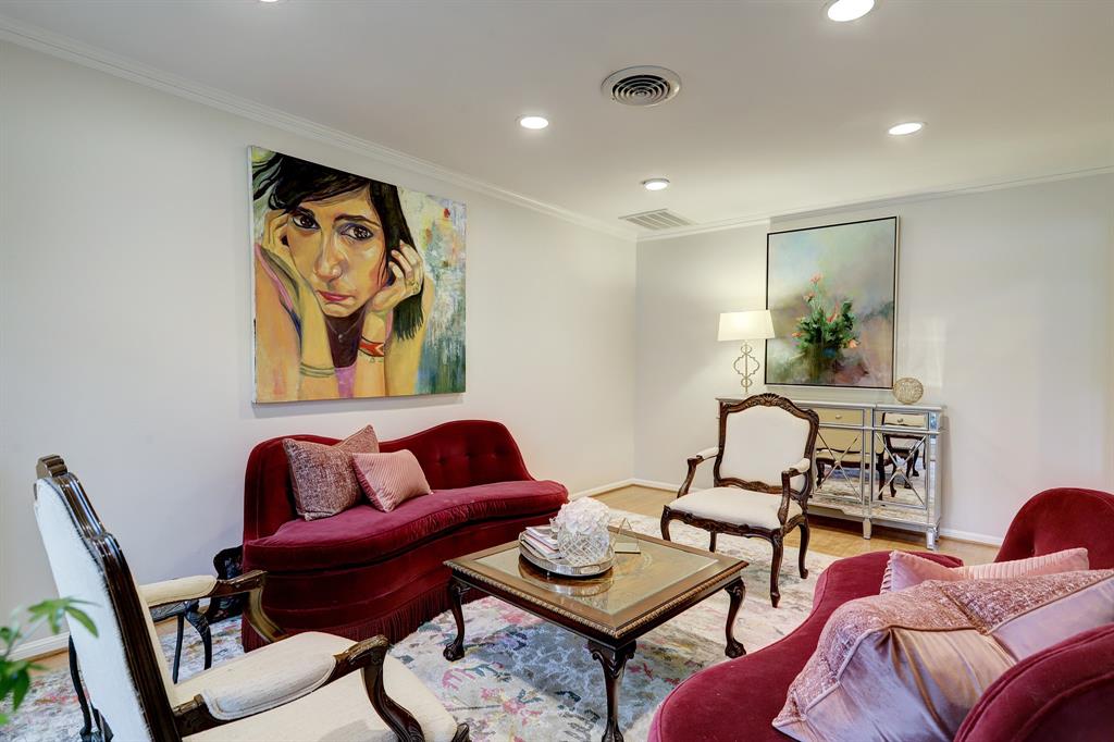 10326 Londonderry Drive, Houston, TX 77043