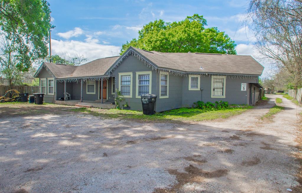 9834 Telephone Road, Houston, TX 77075