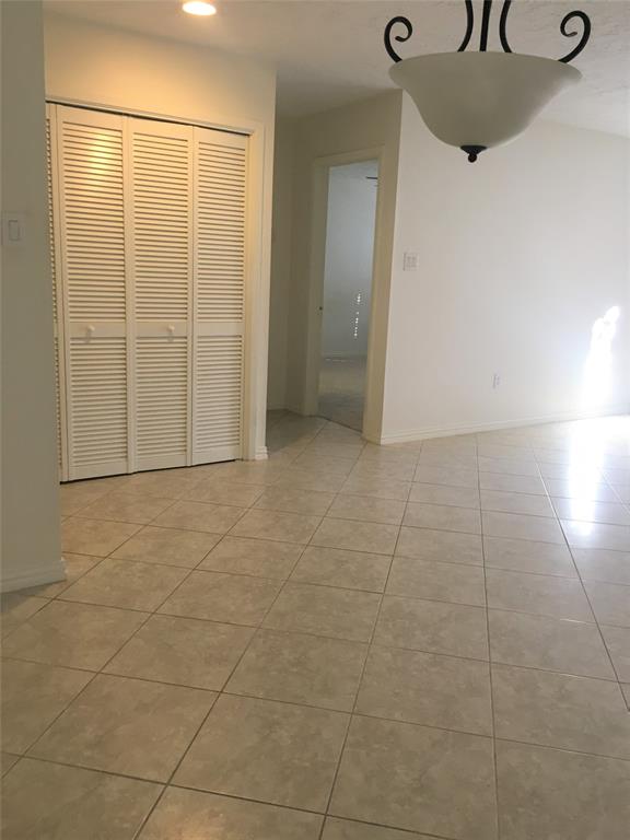 6633 Westwick Drive Houston Tx 77072 Har Com