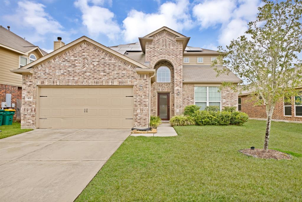 419 Oak Stream Drive Conroe, Texas Welcome Home!! Gorgeous 4 Bedroom, 2.5 Bathroom, 2 Car Garage in Woodhaven Forest subdivision. Great open floorplan with granite countertops and stainless steel appliances. Formal dining, breakfast room & breakfast bar. Study & Master Bedroom w/over-sized stand up shower, double sinks, large walk-in closet, add to the amenities in the master area downstairs. Game room, media room and 3 bedrooms upstairs. Make your way to the spacious backyard w/covered patio, perfect for family gatherings! Fully fenced backyard with front and back yard sprinkler system, solar panels, home generator and dog run. Excellent location, just minutes to I-45, with easy access to Conroe and The Woodlands for shopping, dining, and entertainment. Come see today, you will not be disappointed!!