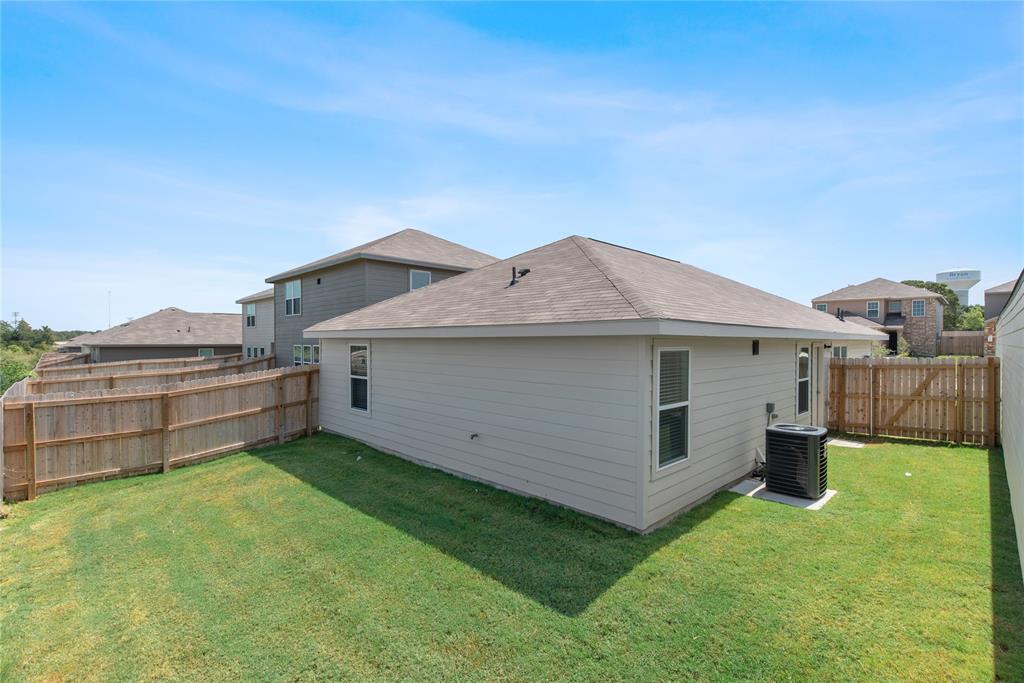 2021 Oakwood Forest Drive, Bryan, TX 77803