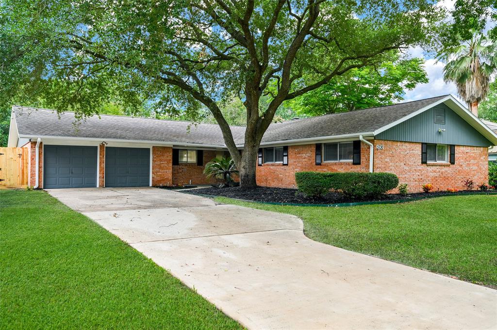 5730 Valkeith Drive Houston Tx 77096 Har Com