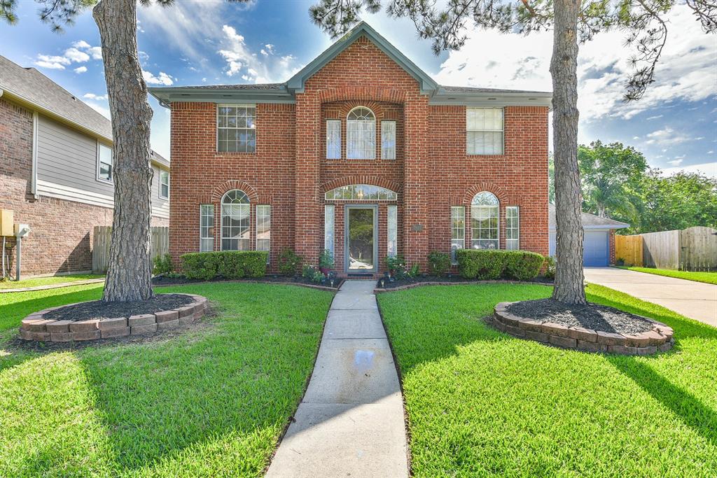 Houses in Brittany Bay League City TX Luxury Homes & Real Estate