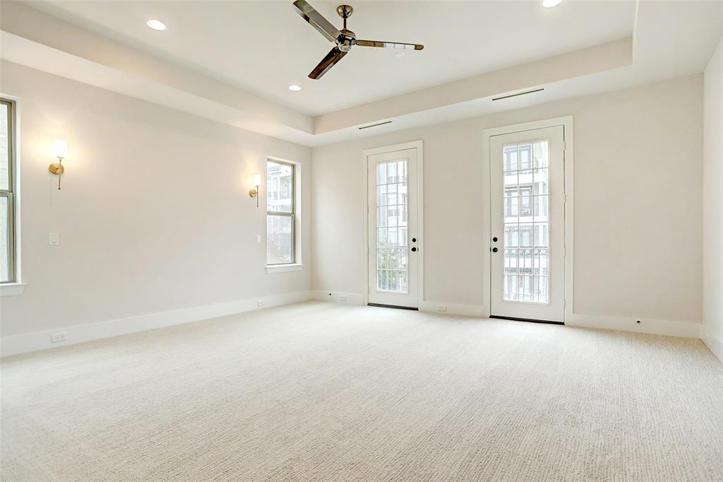 858C Fisher Street, Houston, TX 77018