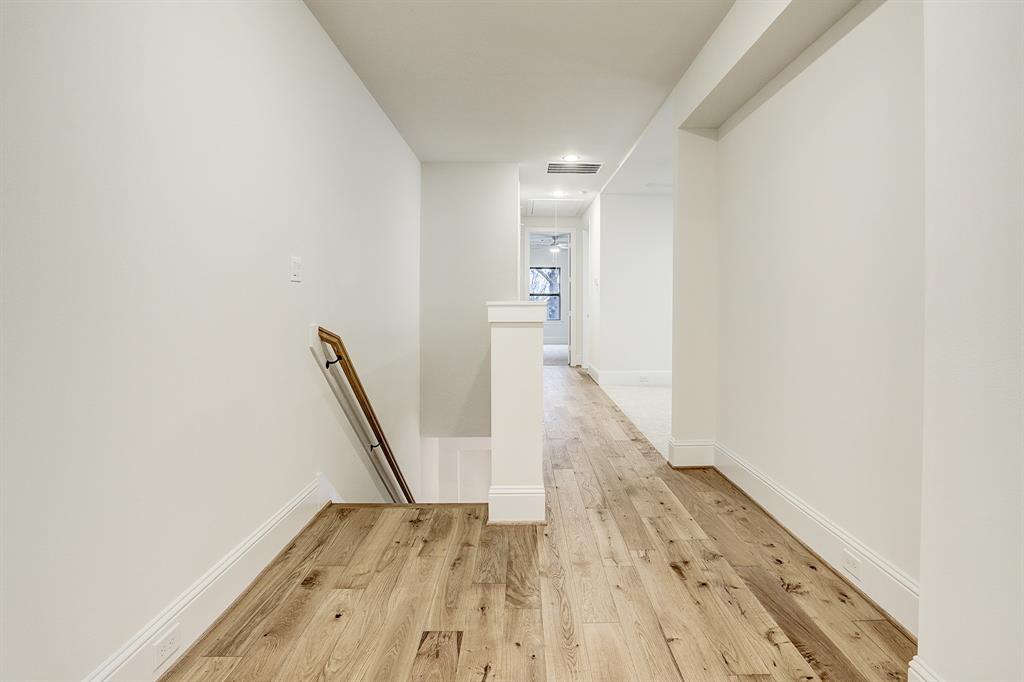 858C Fisher Street, Houston, TX 77018