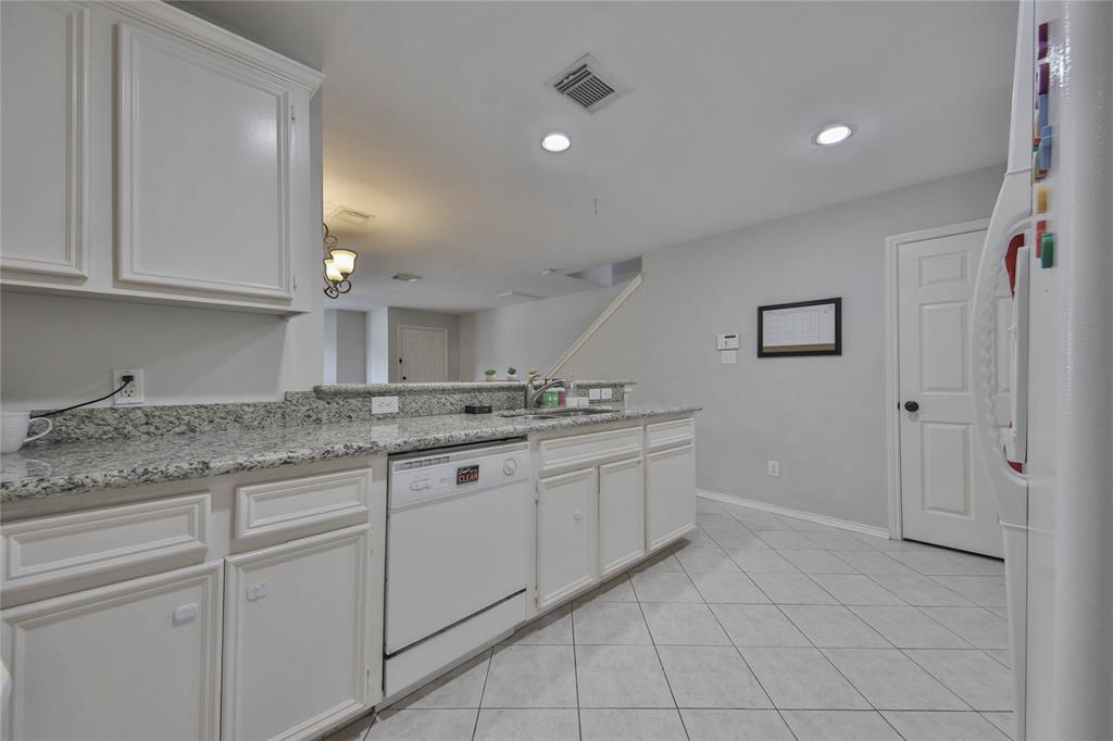 1711 Redwing Pines Drive, Houston, TX 77009