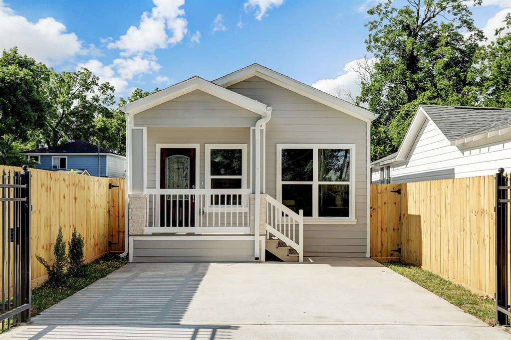 127 E 31st 1 2 Street Houston Tx 77018 Har Com