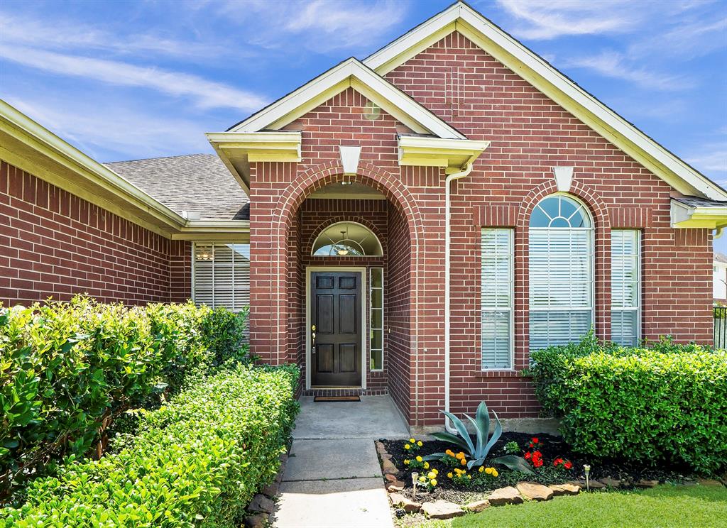 431 Chickory Wood Court Pearland Tx 77584