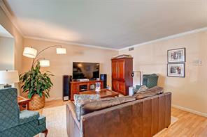 6332 Chevy Chase Drive #12