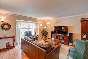 6332 Chevy Chase Drive #3