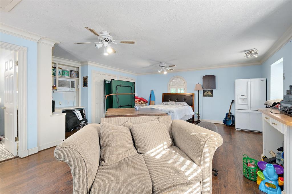 3733 Autumn Lane
