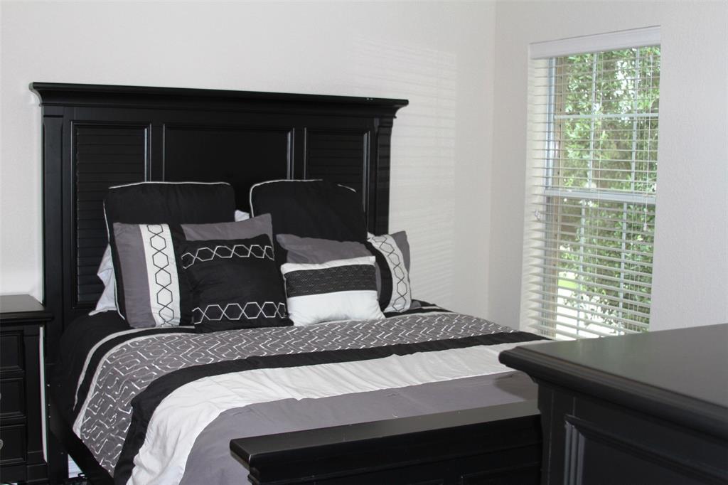 3411 Kingston Drive Friendswood Tx 77546, Cavallino King Mansion Bed With Storage