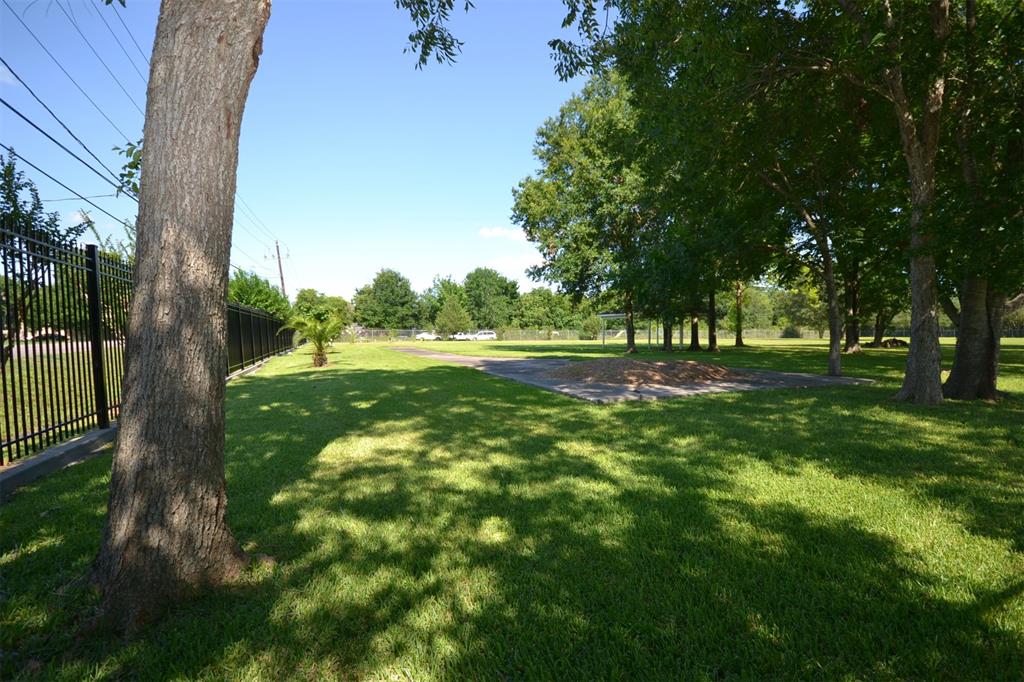 0 Broadhurst Drive, Houston, Texas 77047, ,Lots,For Sale,Broadhurst,81147608