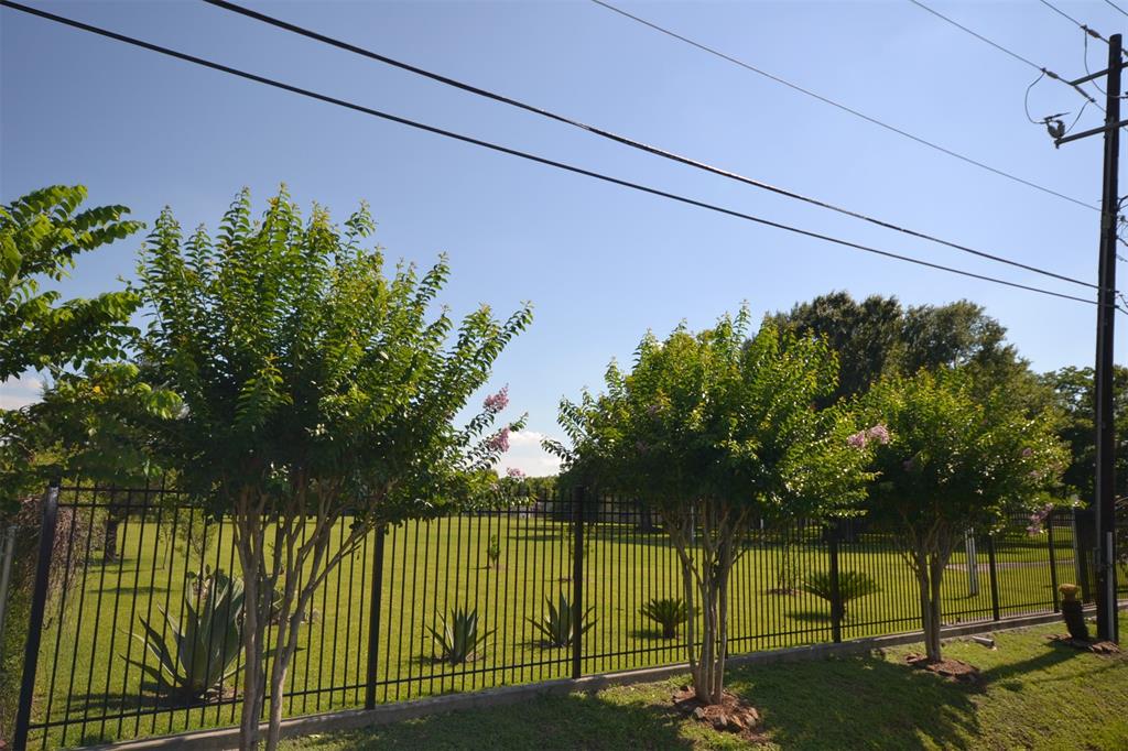 0 Broadhurst Drive, Houston, Texas 77047, ,Lots,For Sale,Broadhurst,81147608