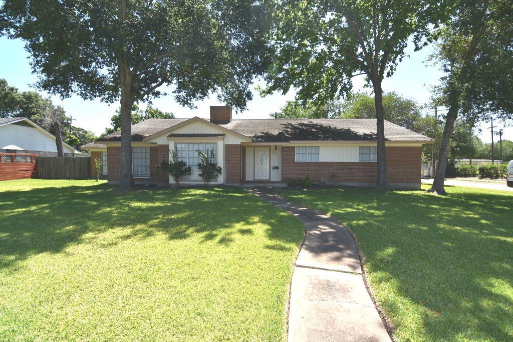 10823 Chimney Rock Road, Houston, TX 77096