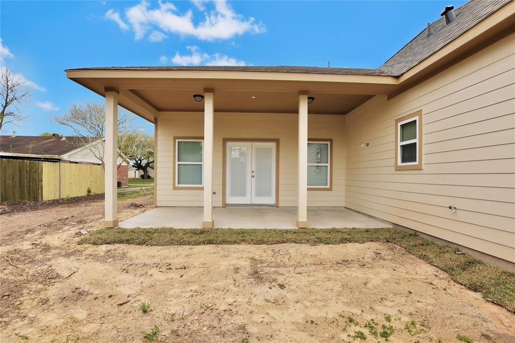 701 Glenmore Drive, Pasadena, TX 77503