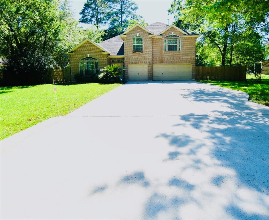 32807 Oak Creek Drive Magnolia, Texas Desirable New rental in Westwood Subdivision! Downstairs This cutie offers you : Master bedroom suite, Master has double sink, garden tub and separate shower; Family room; kitchen with new granite counter top and new back splash; breakfast room; extra room next to the formal dining; Laundry and three car garage. Upstairs : 3 bedrooms, Gameroom. even more... gaslog fireplace in the family room; The Den has Hight vaulted ceiling and huge back fenced backyard. For your convenience the property is close to restaurants and shopping center. Magnolia School district. Make your appointment today!