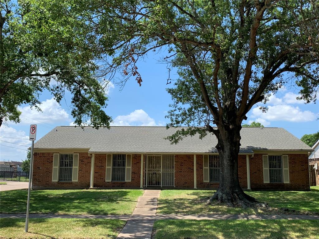 8403 Roos Road Houston Tx 77036 Har Com