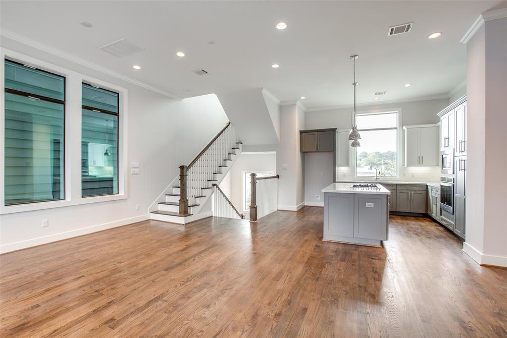 1807 3 Colonel Forbins, Houston, Texas 77043, 3 Bedrooms Bedrooms, 7 Rooms Rooms,3 BathroomsBathrooms,Single-family,For Sale,Colonel Forbins,75051654