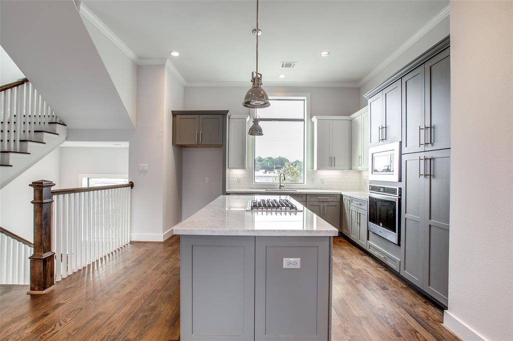 1807 3 Colonel Forbins, Houston, Texas 77043, 3 Bedrooms Bedrooms, 7 Rooms Rooms,3 BathroomsBathrooms,Single-family,For Sale,Colonel Forbins,75051654