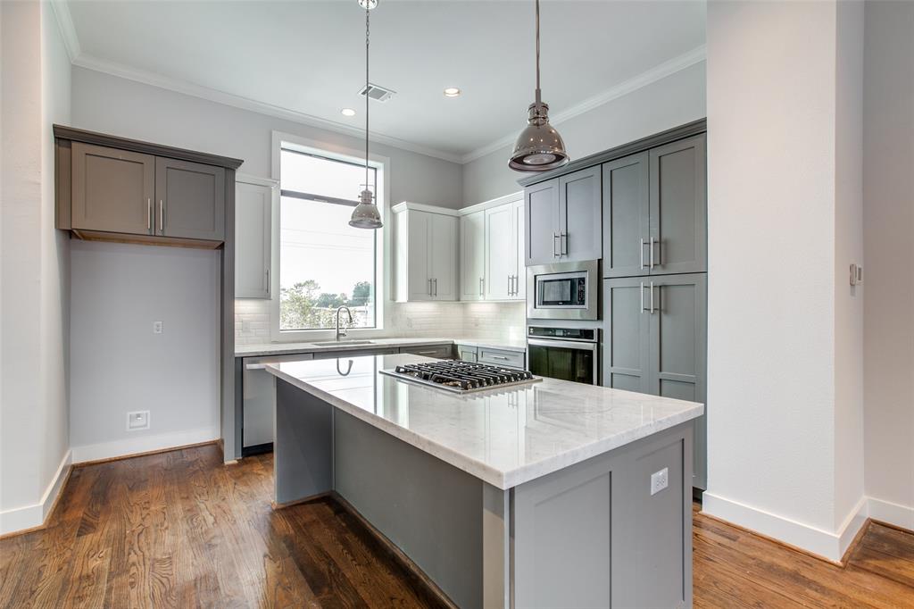 1807 3 Colonel Forbins, Houston, Texas 77043, 3 Bedrooms Bedrooms, 7 Rooms Rooms,3 BathroomsBathrooms,Single-family,For Sale,Colonel Forbins,75051654