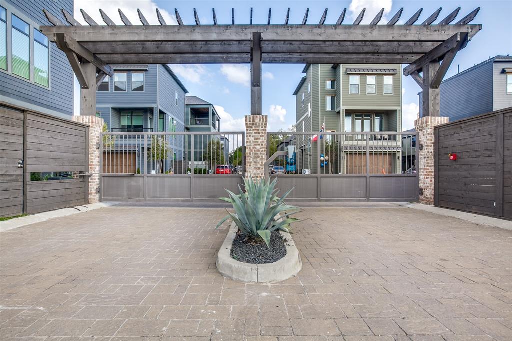 1807 3 Colonel Forbins, Houston, Texas 77043, 3 Bedrooms Bedrooms, 7 Rooms Rooms,3 BathroomsBathrooms,Single-family,For Sale,Colonel Forbins,75051654
