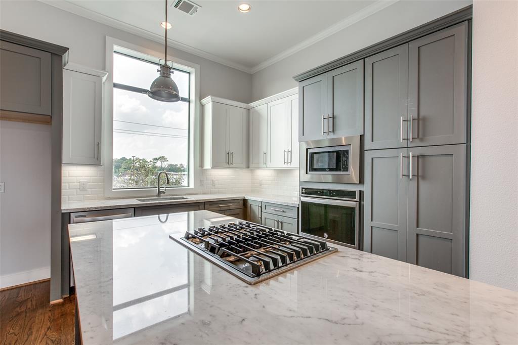 1807 3 Colonel Forbins, Houston, Texas 77043, 3 Bedrooms Bedrooms, 7 Rooms Rooms,3 BathroomsBathrooms,Single-family,For Sale,Colonel Forbins,75051654
