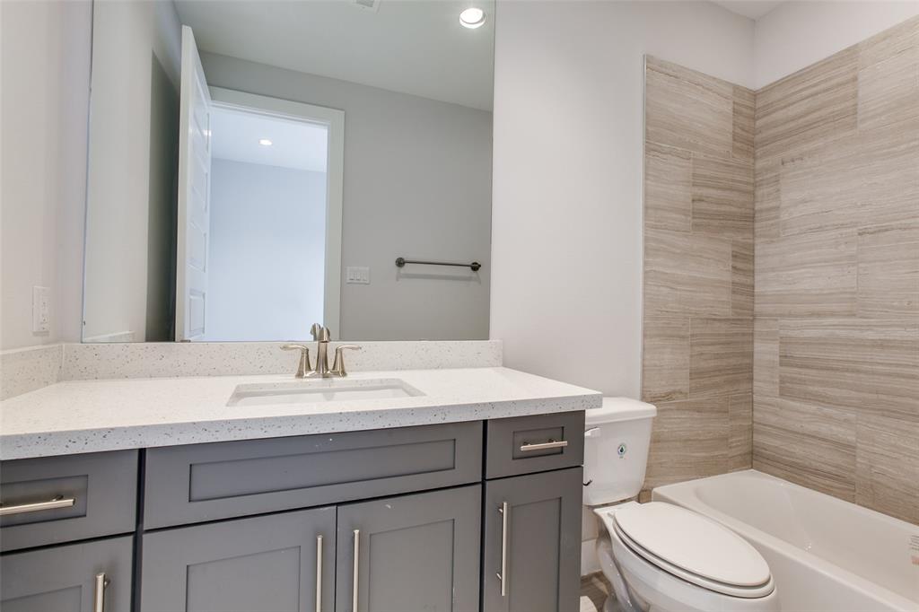 1807 3 Colonel Forbins, Houston, Texas 77043, 3 Bedrooms Bedrooms, 7 Rooms Rooms,3 BathroomsBathrooms,Single-family,For Sale,Colonel Forbins,75051654
