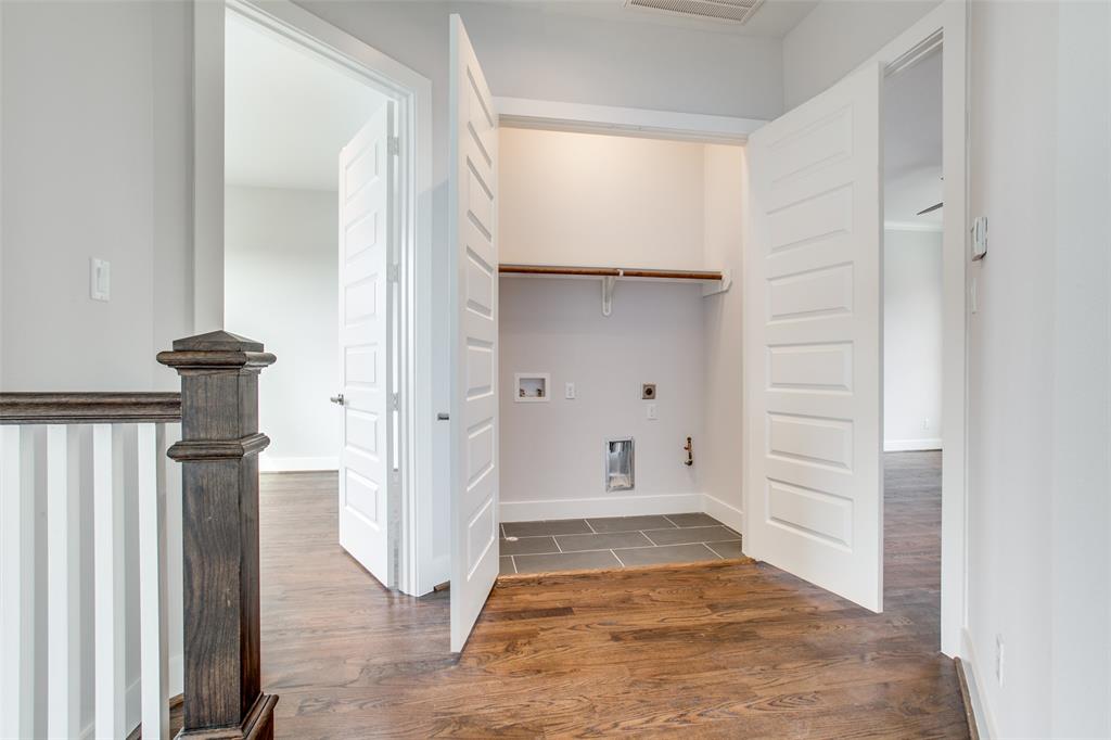 1807 3 Colonel Forbins, Houston, Texas 77043, 3 Bedrooms Bedrooms, 7 Rooms Rooms,3 BathroomsBathrooms,Single-family,For Sale,Colonel Forbins,75051654