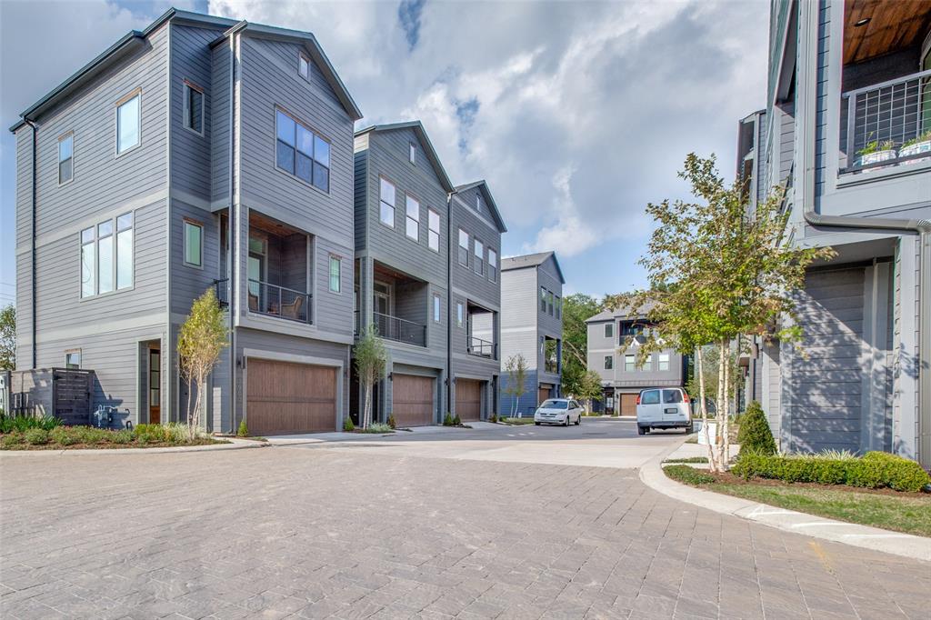 1807 3 Colonel Forbins, Houston, Texas 77043, 3 Bedrooms Bedrooms, 7 Rooms Rooms,3 BathroomsBathrooms,Single-family,For Sale,Colonel Forbins,75051654
