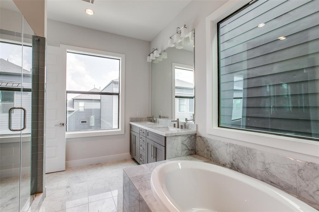 1807 3 Colonel Forbins, Houston, Texas 77043, 3 Bedrooms Bedrooms, 7 Rooms Rooms,3 BathroomsBathrooms,Single-family,For Sale,Colonel Forbins,75051654