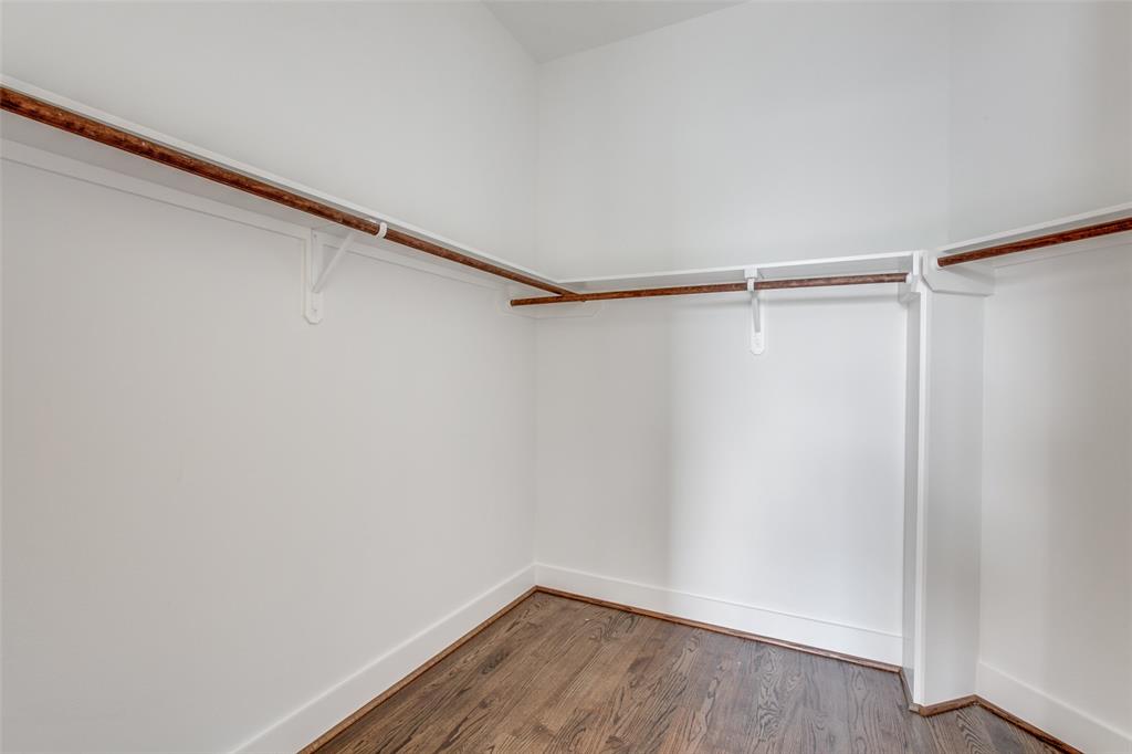 1807 3 Colonel Forbins, Houston, Texas 77043, 3 Bedrooms Bedrooms, 7 Rooms Rooms,3 BathroomsBathrooms,Single-family,For Sale,Colonel Forbins,75051654