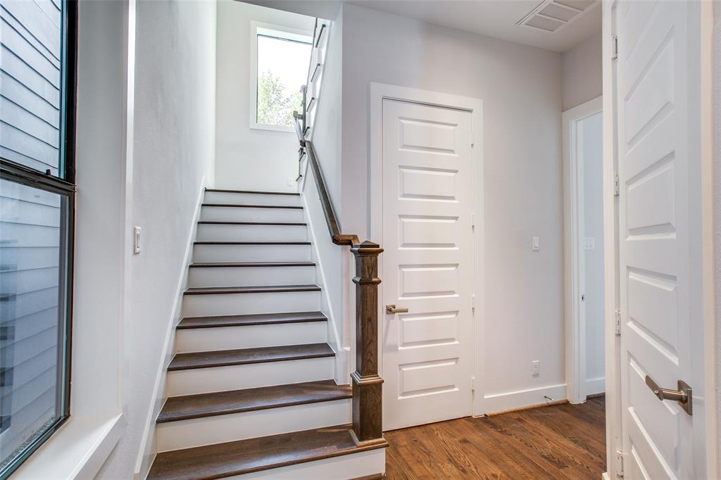 1807 3 Colonel Forbins, Houston, Texas 77043, 3 Bedrooms Bedrooms, 7 Rooms Rooms,3 BathroomsBathrooms,Single-family,For Sale,Colonel Forbins,75051654