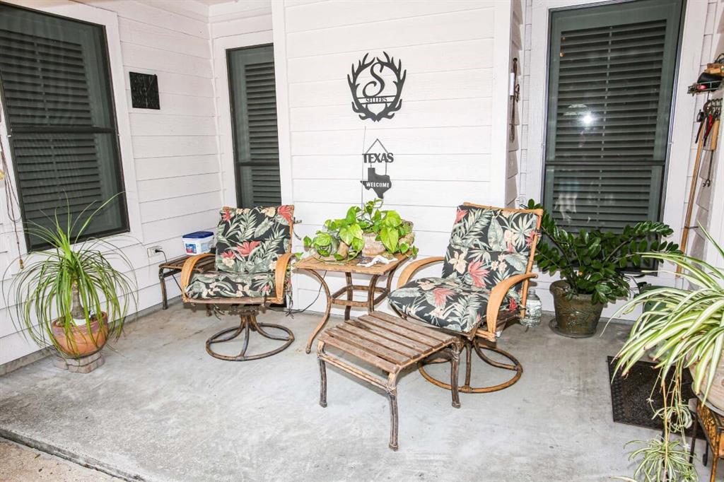 216 Lasso Street Angleton Tx 77515 Har Com