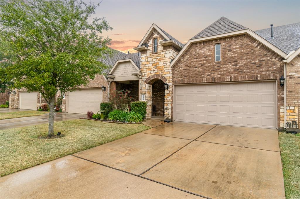 19638 Candlewood Oaks Lane Spring, Texas Gorgeous town home in the Arbors, Beautiful gourmet kitchen with granite counter tops, stainless steel appliances, breakfast bar and upgraded built in cabinets. Large master suite downstairs with elegant master bath and separate garden tub and shower. Formal dining room, study and second bedroom with full bath downstairs. Huge game room upstairs with large third bedroom and full bath. Large covered back porch. Zoned to acclaimed Klein schools and minutes away from entertainment, shops and restaurants. Come and see it !!!
