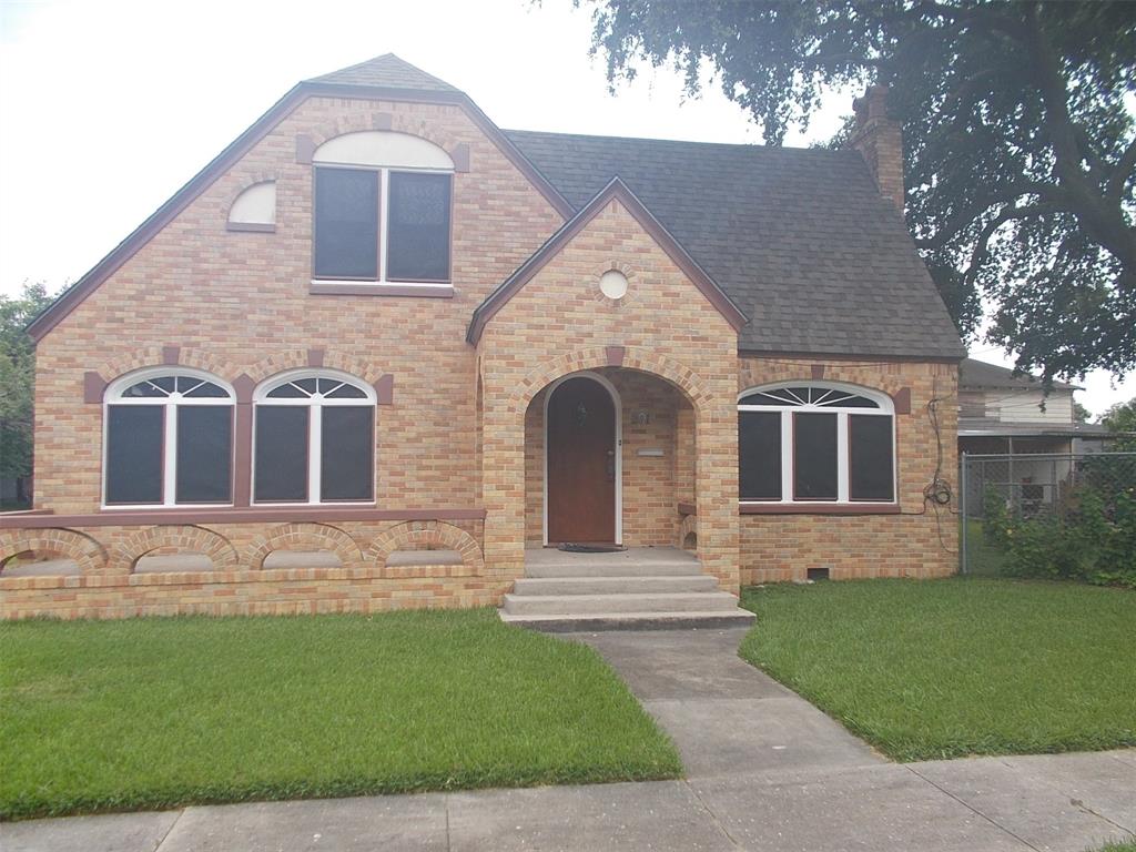 201 W Lobit Street, Baytown, TX 77520