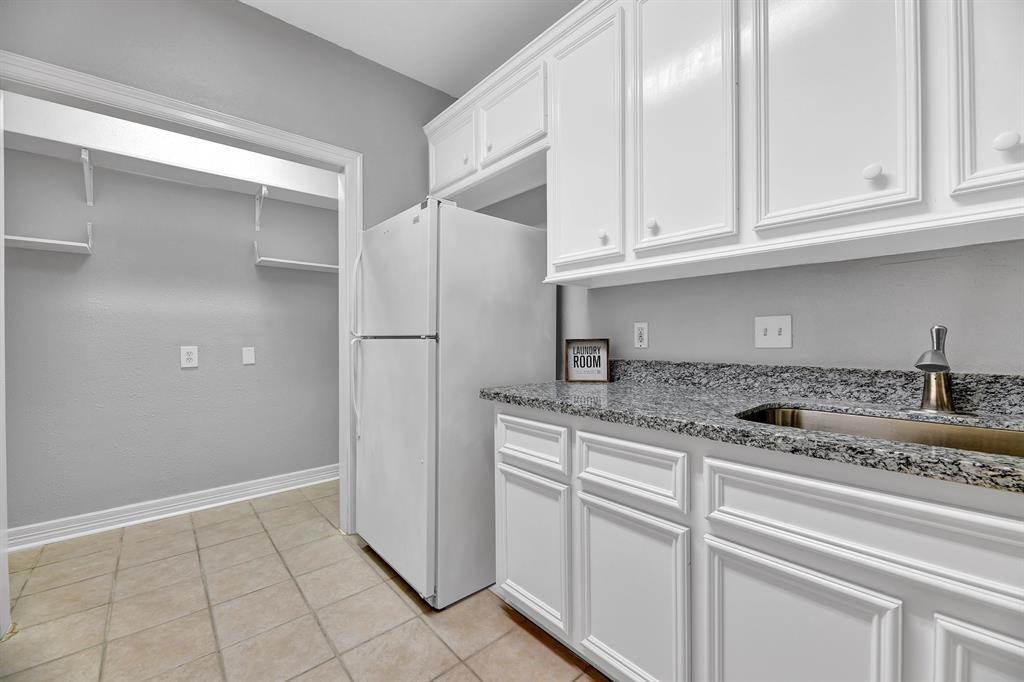 17224 Horseshoe Way