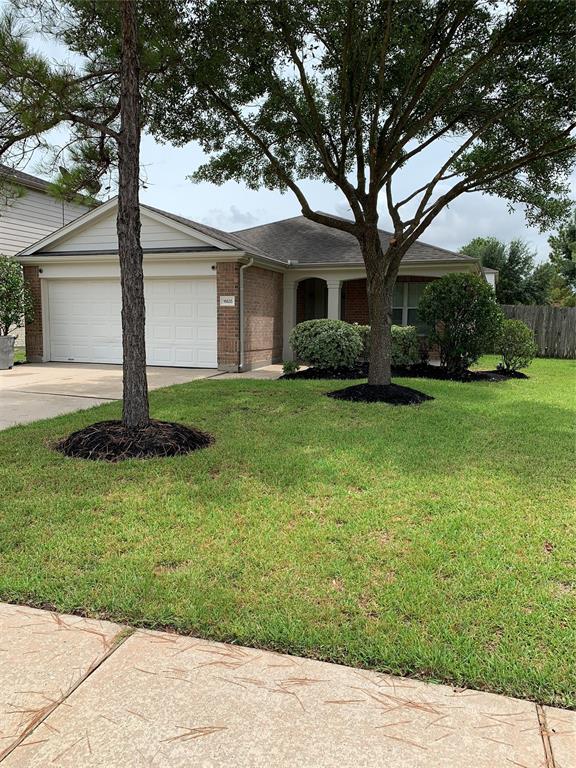 16635 Bristle Creek Drive Houston, Texas Welcome to this gorgeous home in the highly sought after subdivision of Canyon Lakes at Stonegate. This spacious home has just had fresh interior paint,and carpet installed in Den and PrimaryBedroom. This home is super clean and ready for move-in. You will love to call this your home!!