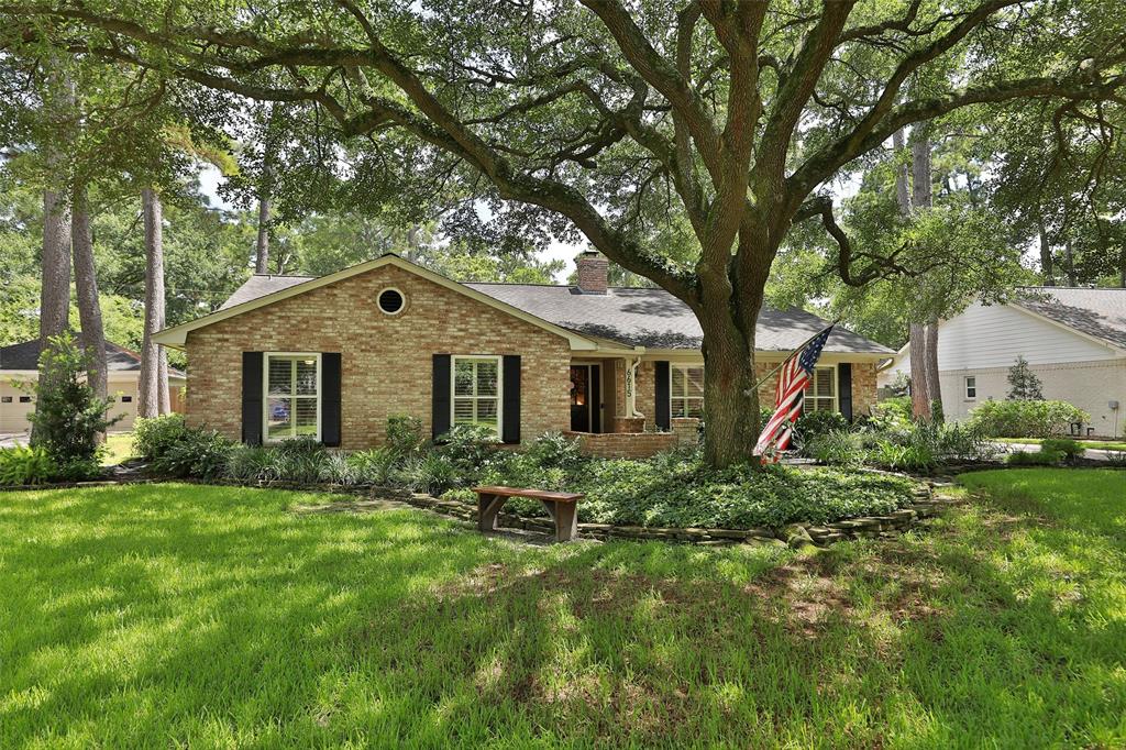 Apple Valley Ln, Houston, TX 77069