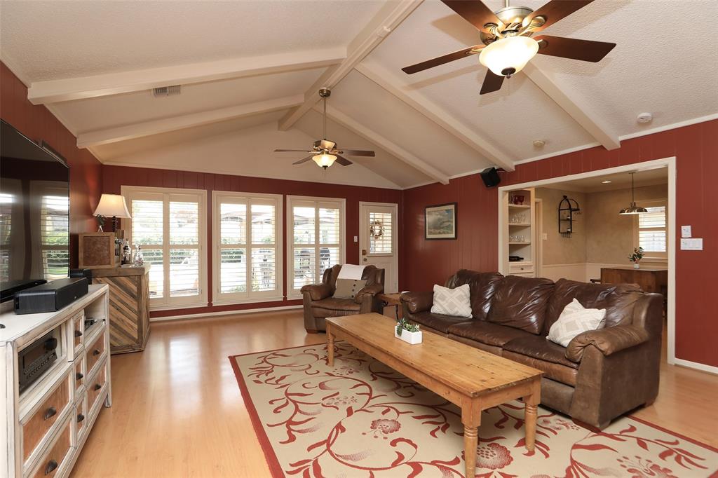 Apple Valley Ln, Houston, TX 77069 #1